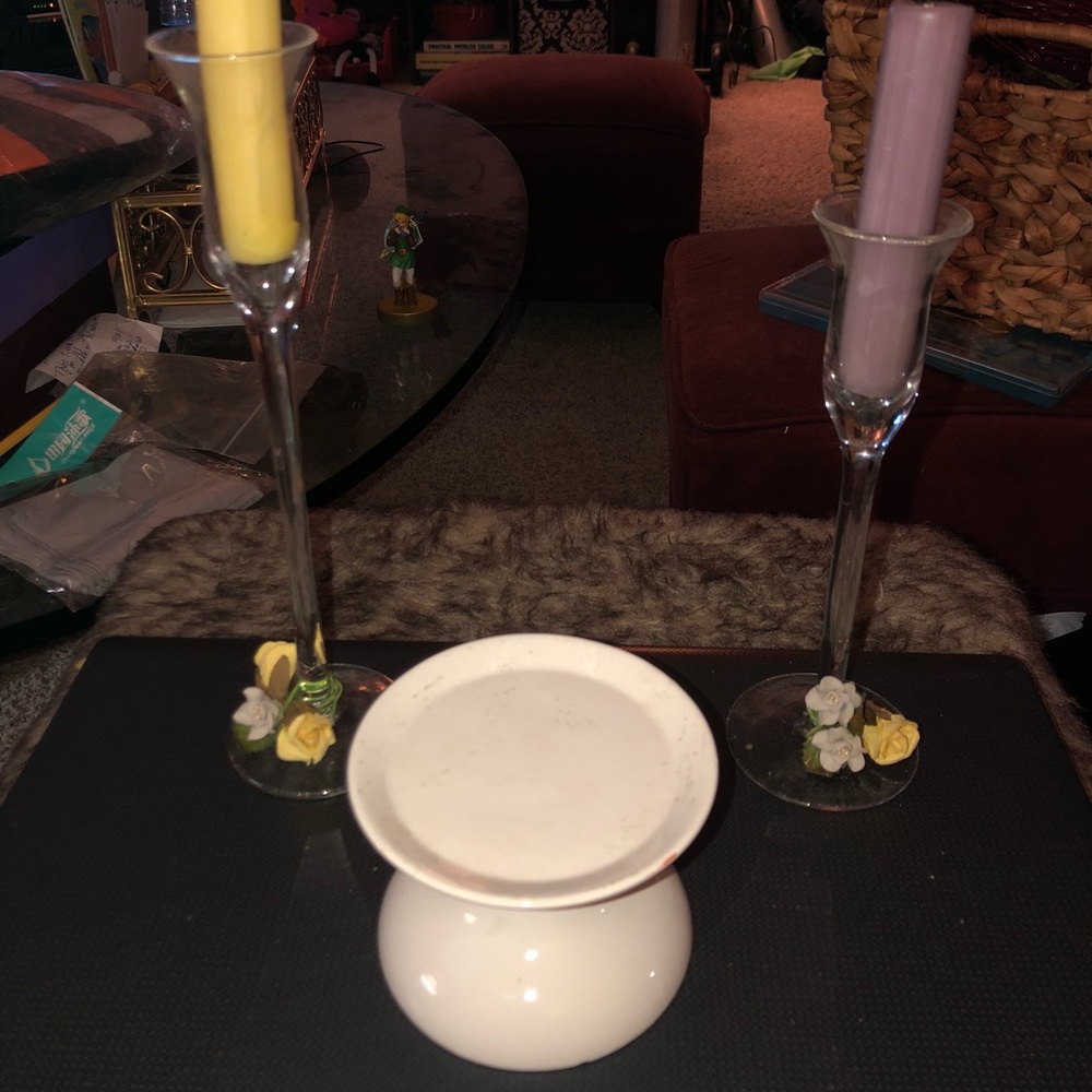 Unity Candle Holder W/ 2 Candles For the Mothers
